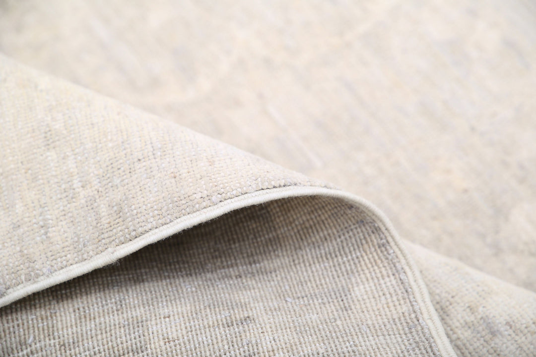 Hand Knotted Fine Serenity Wool Rug 4' 9" x 14' 8" - No. AT57923