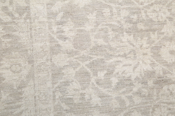 Hand Knotted Fine Serenity Wool Rug 6' 0" x 11' 5" - No. AT43258