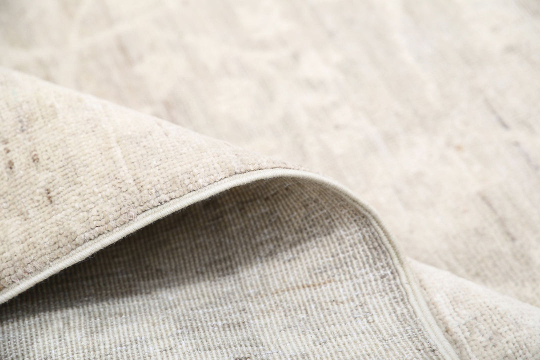 Hand Knotted Fine Serenity Wool Rug 6' 0" x 11' 5" - No. AT43258