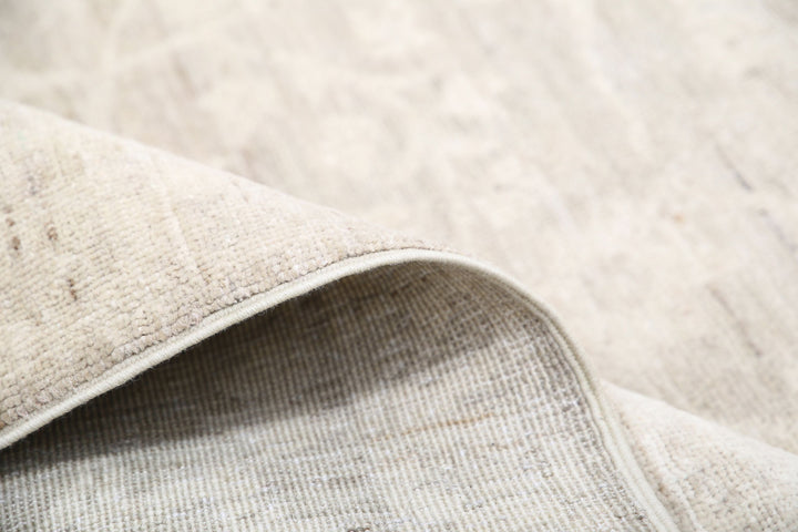 Hand Knotted Fine Serenity Wool Rug 6' 0" x 11' 5" - No. AT43258