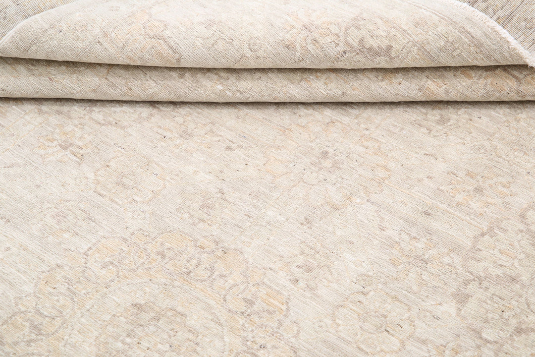 Hand Knotted Fine Serenity Wool Rug 6' 0" x 11' 6" - No. AT58491