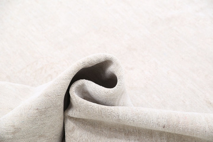 Hand Knotted Fine Serenity Wool Rug 6' 1" x 8' 3" - No. AT75984