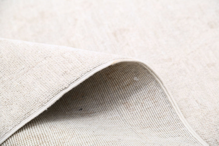 Hand Knotted Fine Serenity Wool Rug 6' 1" x 8' 3" - No. AT75984