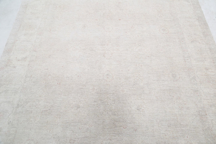 Hand Knotted Fine Serenity Wool Rug 5' 11" x 8' 4" - No. AT81044