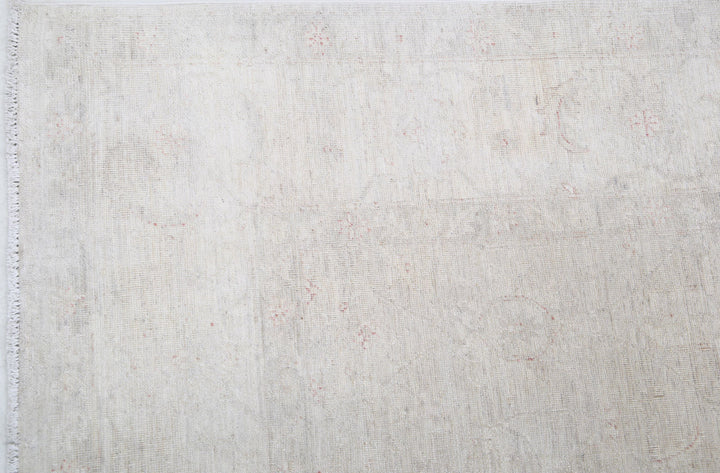 Hand Knotted Fine Serenity Wool Rug 5' 11" x 8' 4" - No. AT81044