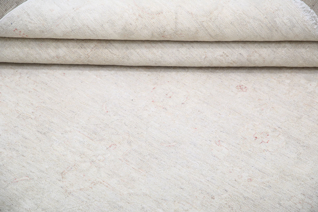 Hand Knotted Fine Serenity Wool Rug 5' 11" x 8' 4" - No. AT81044