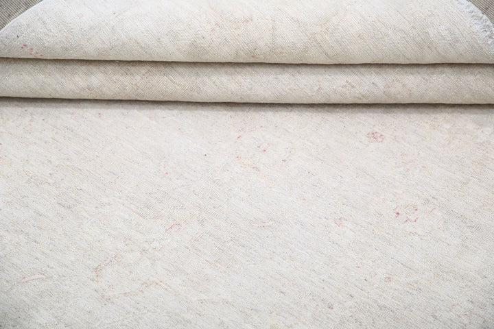 Hand Knotted Fine Serenity Wool Rug 5' 11" x 8' 4" - No. AT81044