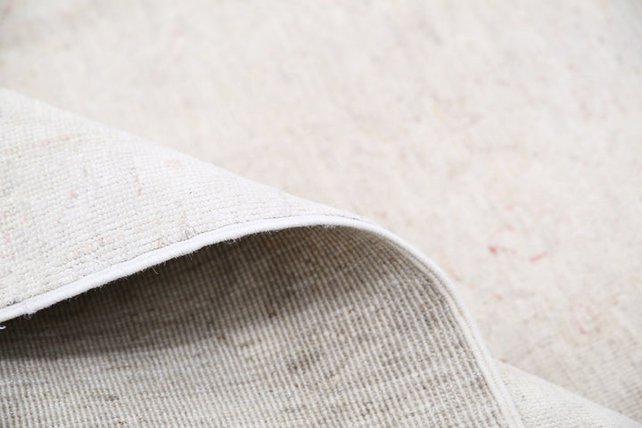 Hand Knotted Fine Serenity Wool Rug 5' 11" x 8' 4" - No. AT81044