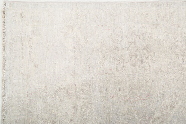 Hand Knotted Fine Serenity Wool Rug 6' 1" x 7' 11" - No. AT86021