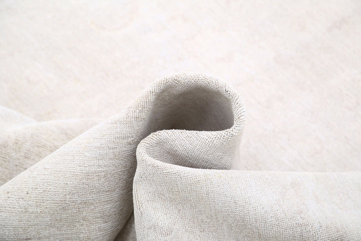 Hand Knotted Fine Serenity Wool Rug 5' 11" x 8' 5" - No. AT56230