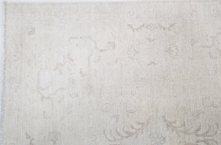 Hand Knotted Fine Serenity Wool Rug 6' 0" x 8' 6" - No. AT85576