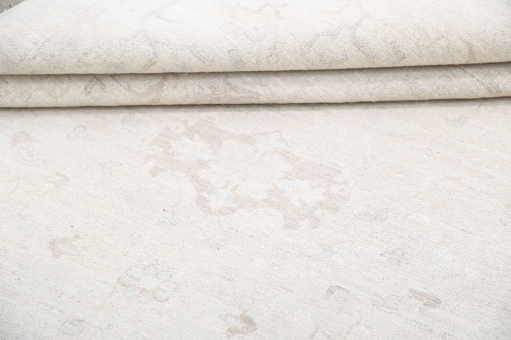 Hand Knotted Fine Serenity Wool Rug 6' 0" x 8' 6" - No. AT85576