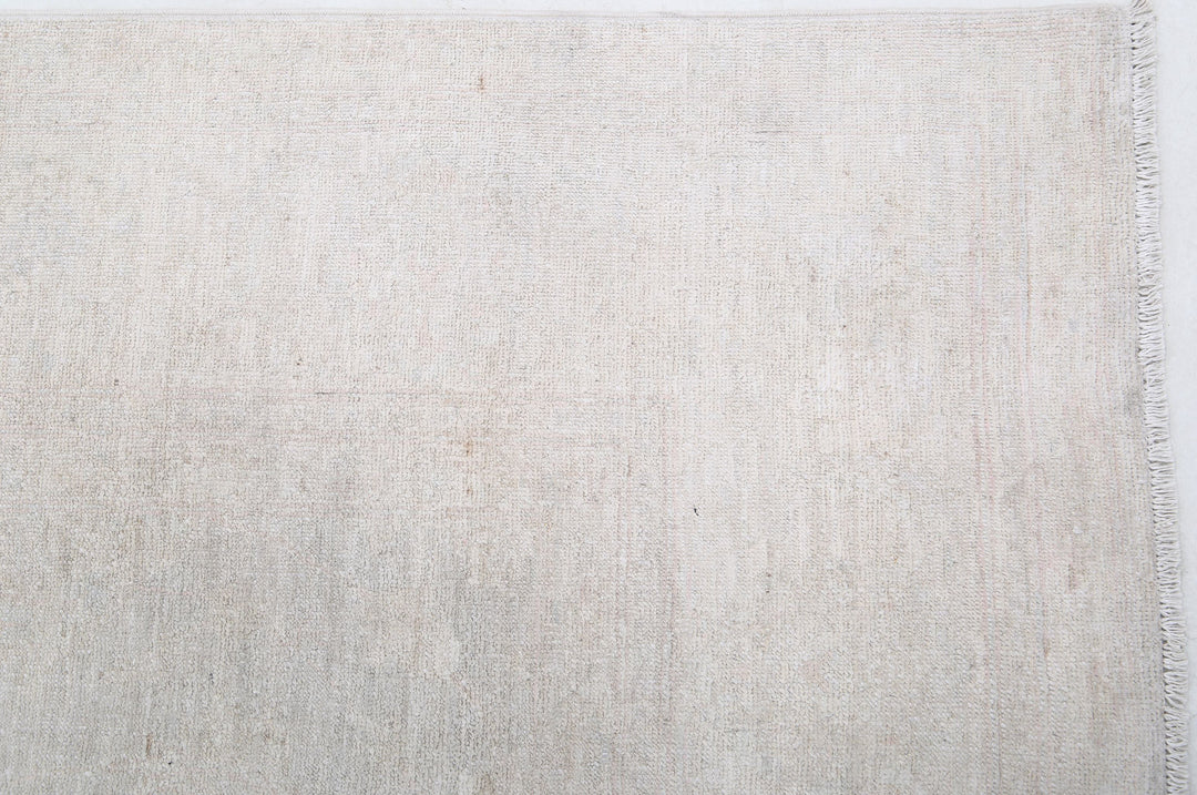 Hand Knotted Fine Serenity Wool Rug 5' 7" x 8' 9" - No. AT30585