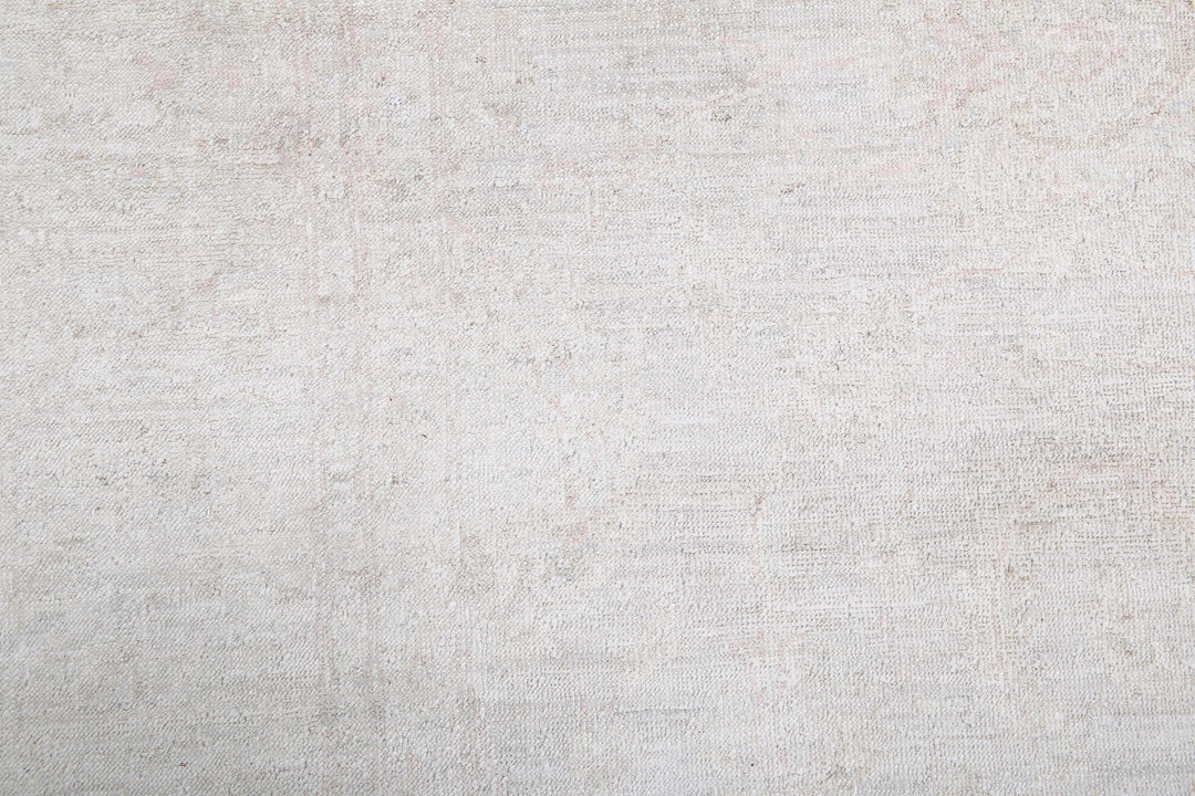 Hand Knotted Fine Serenity Wool Rug 5' 7" x 8' 9" - No. AT30585