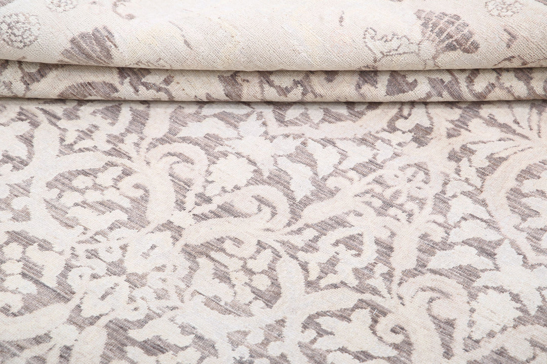 Hand Knotted Fine Serenity Wool Rug 6' 1" x 8' 7" - No. AT14850