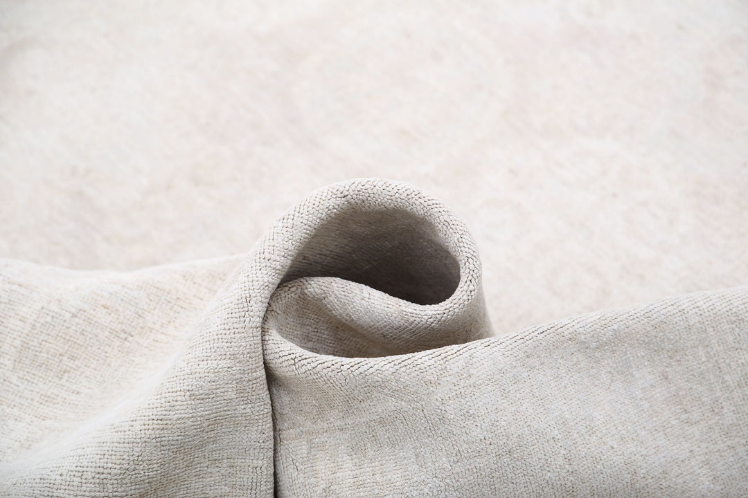 Hand Knotted Fine Serenity Wool Rug 8' 1" x 9' 8" - No. AT40182