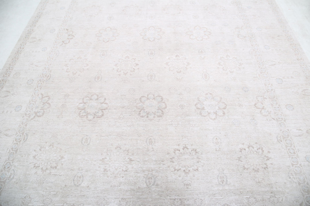 Hand Knotted Fine Serenity Wool Rug 7' 11" x 9' 9" - No. AT15360