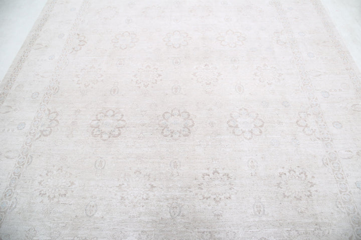 Hand Knotted Fine Serenity Wool Rug 7' 11" x 9' 9" - No. AT15360