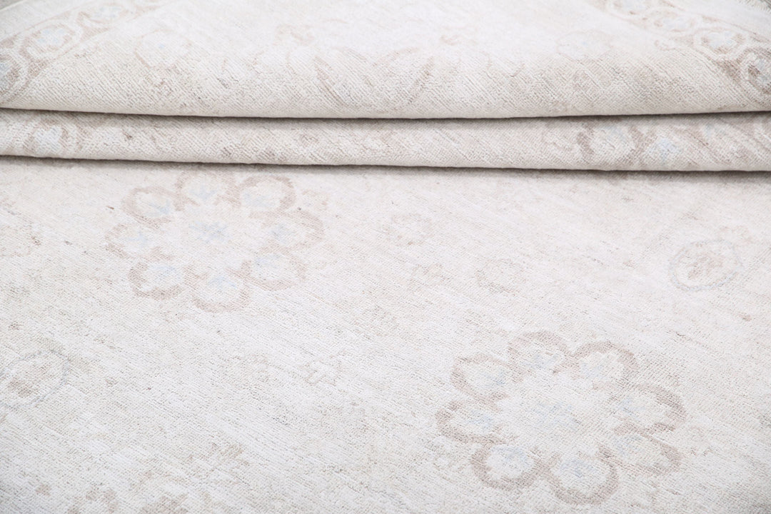 Hand Knotted Fine Serenity Wool Rug 7' 11" x 9' 9" - No. AT15360