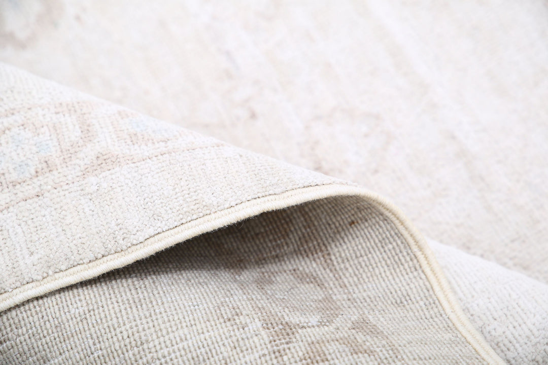 Hand Knotted Fine Serenity Wool Rug 7' 11" x 9' 9" - No. AT15360