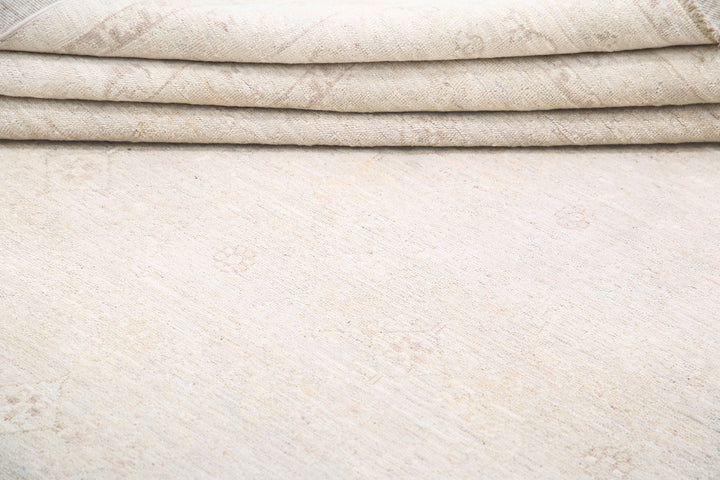 Hand Knotted Fine Serenity Wool Rug 8' 1" x 9' 10" - No. AT82810