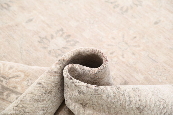 Hand Knotted Fine Serenity Wool Rug 8' 0" x 9' 8" - No. AT10923