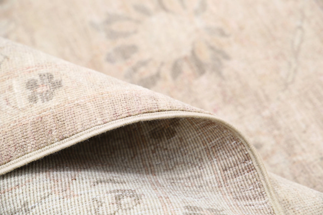 Hand Knotted Fine Serenity Wool Rug 8' 0" x 9' 8" - No. AT10923