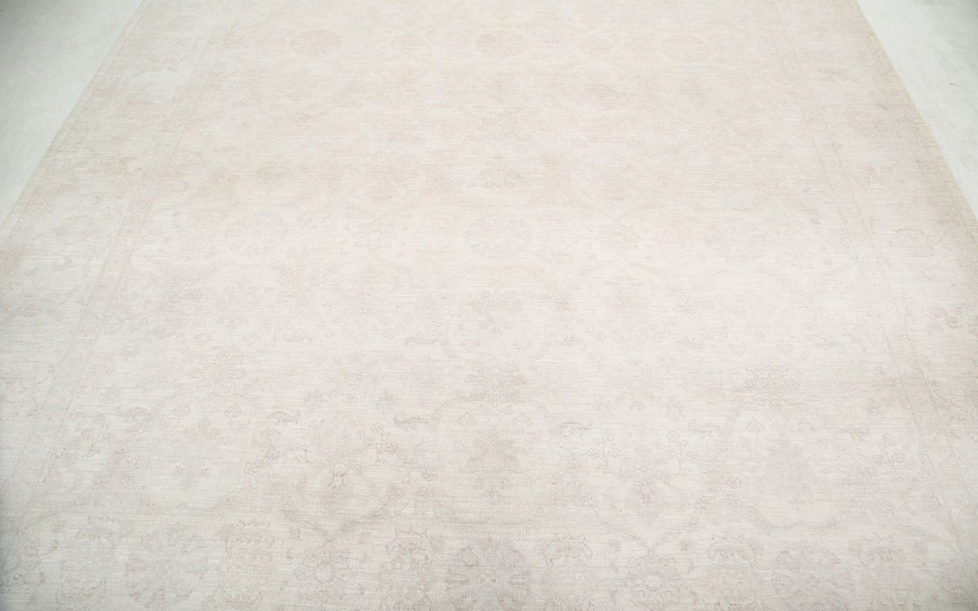 Hand Knotted Fine Serenity Wool Rug 8' 0" x 10' 2" - No. AT76341