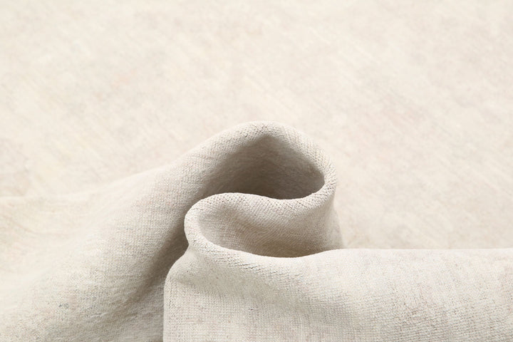 Hand Knotted Fine Serenity Wool Rug 8' 0" x 10' 2" - No. AT76341