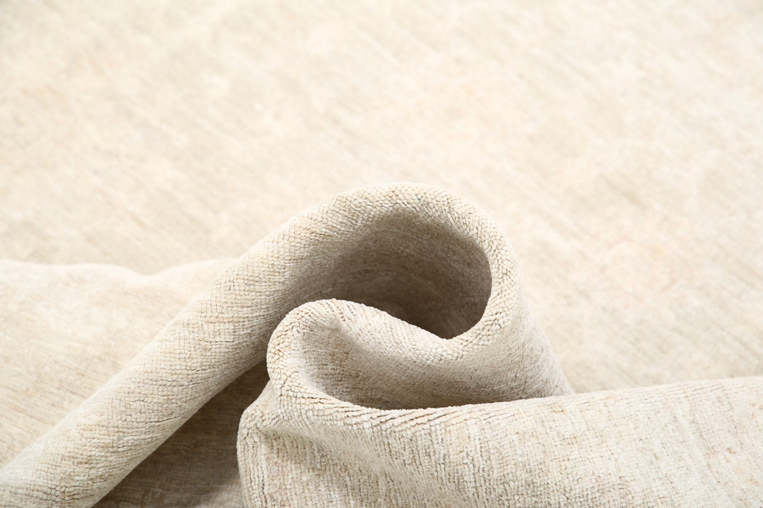 Hand Knotted Fine Serenity Wool Rug 7' 11" x 8' 9" - No. AT75919