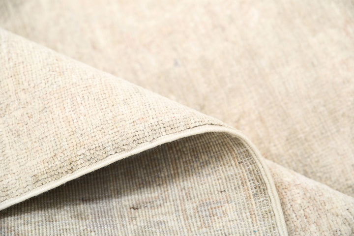 Hand Knotted Fine Serenity Wool Rug 7' 11" x 8' 9" - No. AT75919