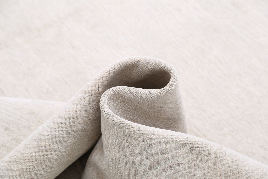 Hand Knotted Fine Serenity Wool Rug 9' 1" x 12' 4" - No. AT20906