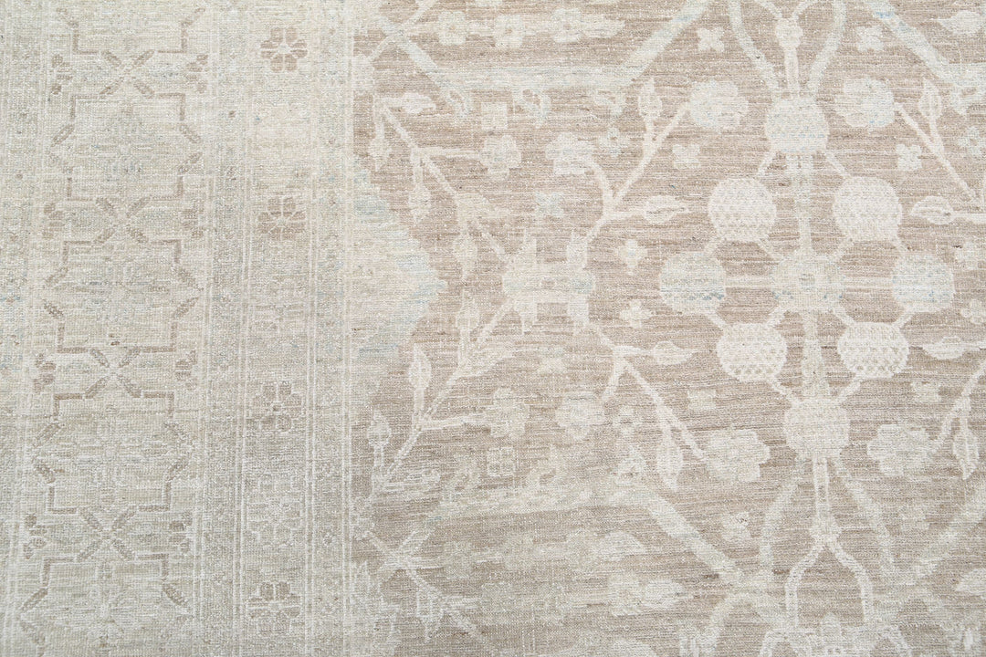 Hand Knotted Fine Serenity Wool Rug 8' 9" x 15' 7" - No. AT65547