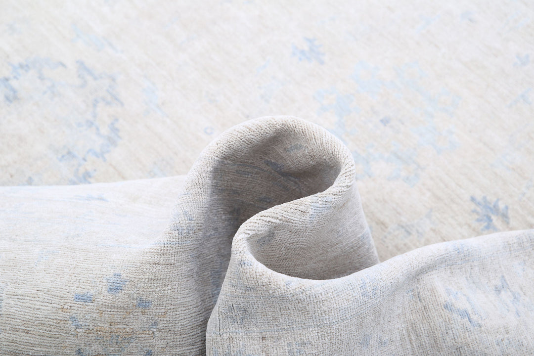 Hand Knotted Fine Serenity Wool Rug 8' 1" x 9' 8" - No. AT96005