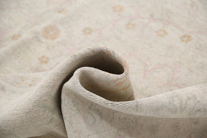 Hand Knotted Fine Serenity Wool Rug 7' 11" x 9' 9" - No. AT53079