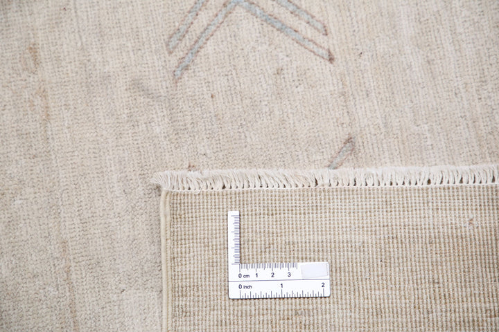 Hand Knotted Fine Serenity Wool Rug 7' 11" x 10' 1" - No. AT97627