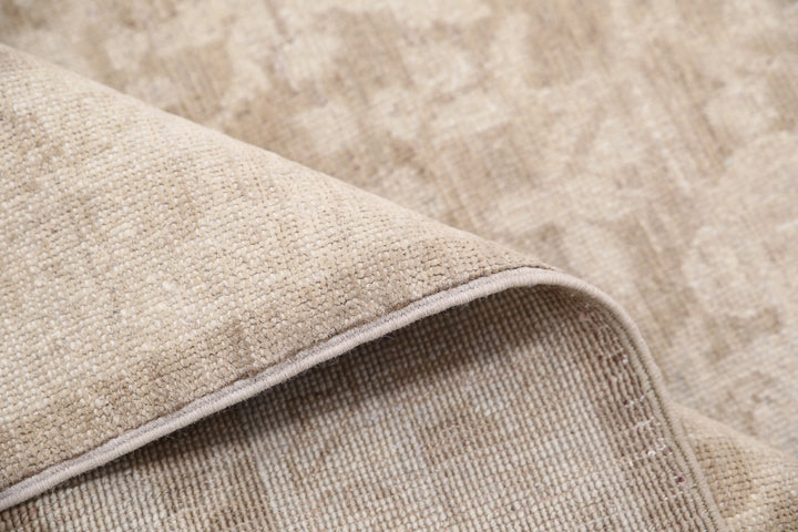 Hand Knotted Fine Serenity Wool Rug 9' 10" x 12' 10" - No. AT48587