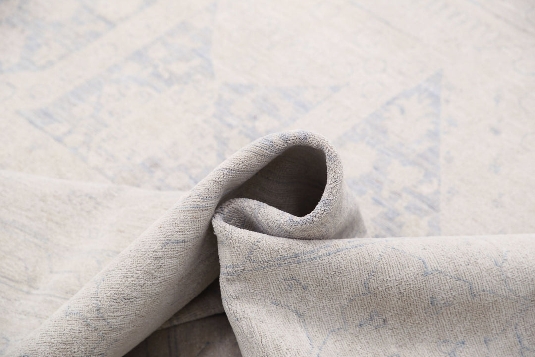 Hand Knotted Fine Serenity Wool Rug 7' 10" x 9' 11" - No. AT73281