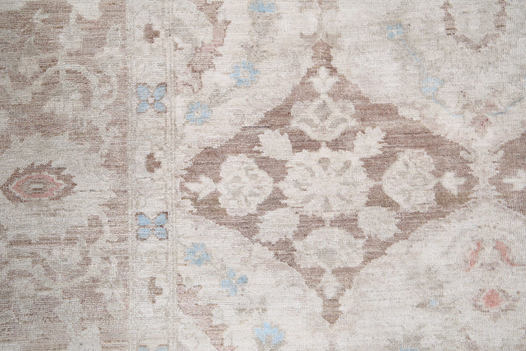 Hand Knotted Fine Serenity Wool Rug 8' 0" x 9' 1" - No. AT68033