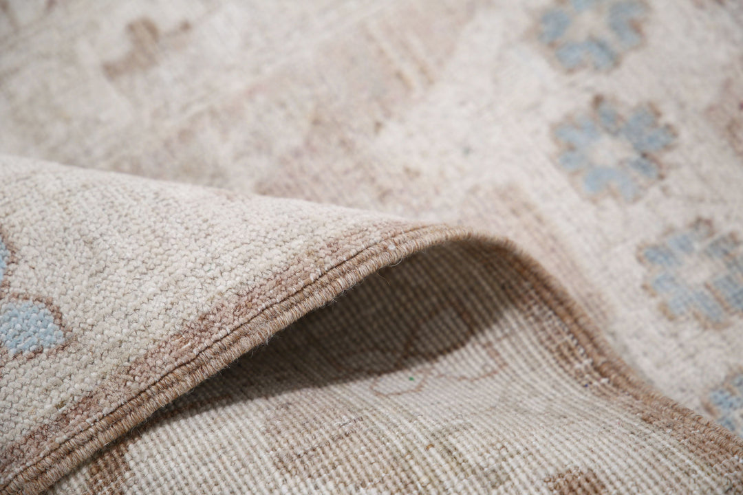 Hand Knotted Fine Serenity Wool Rug 8' 0" x 9' 1" - No. AT68033