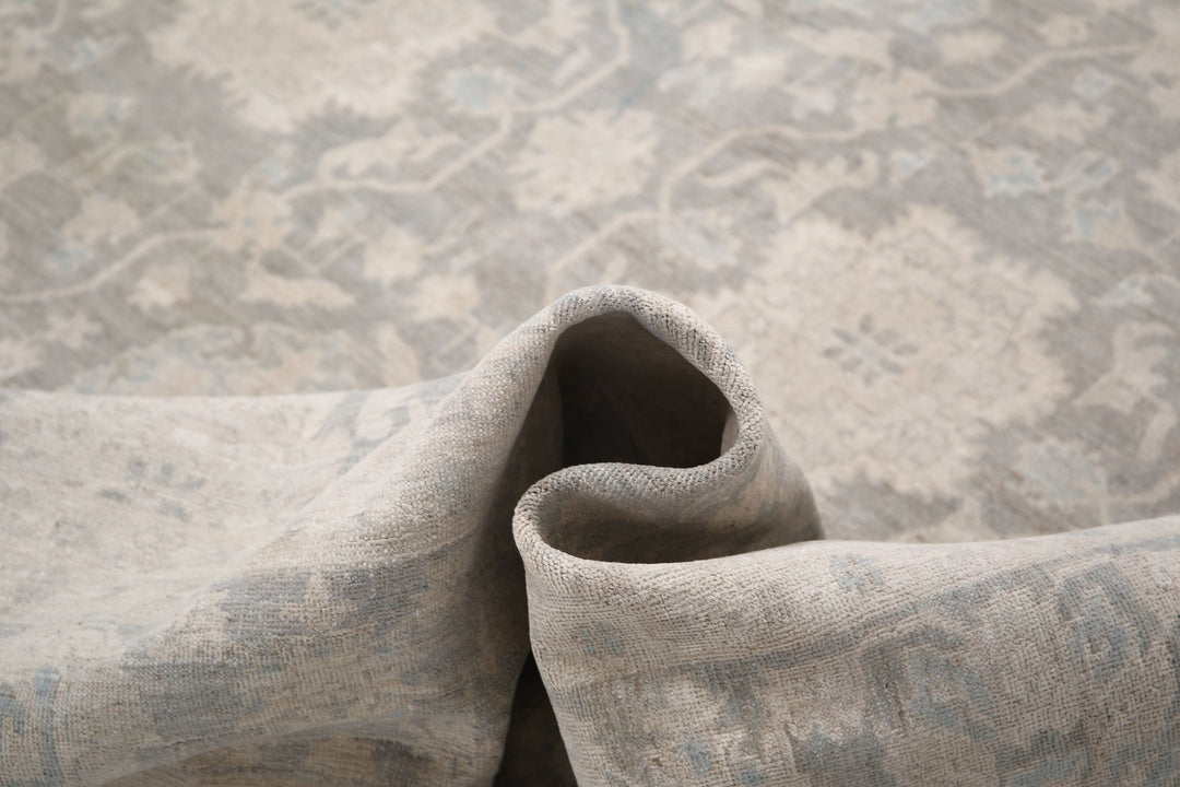 Hand Knotted Fine Serenity Wool Rug 7' 9" x 10' 1" - No. AT39759