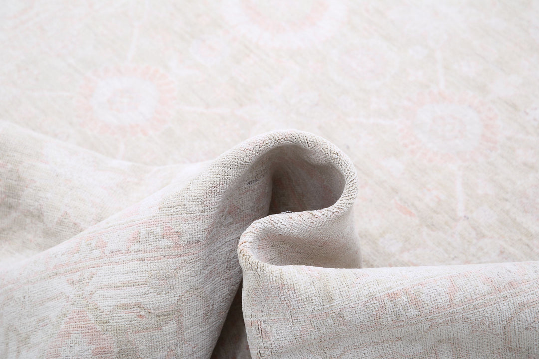 Hand Knotted Fine Serenity Wool Rug 4' 10" x 6' 3" - No. AT37953