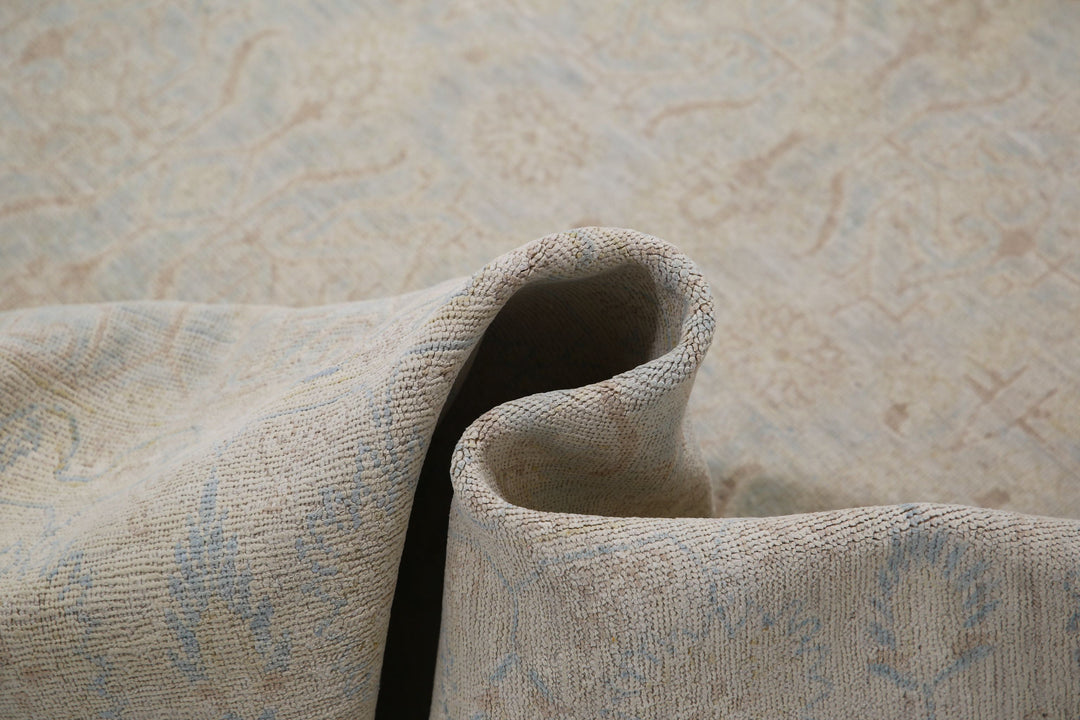 Hand Knotted Fine Serenity Wool Rug 4' 10" x 6' 10" - No. AT78441