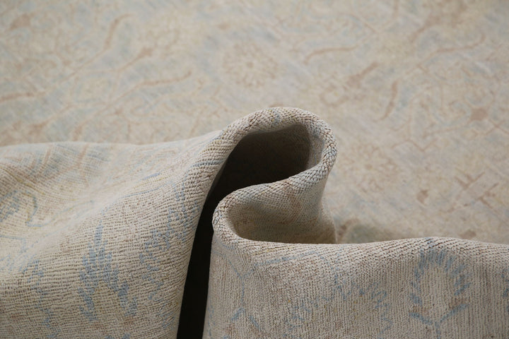 Hand Knotted Fine Serenity Wool Rug 4' 10" x 6' 10" - No. AT78441