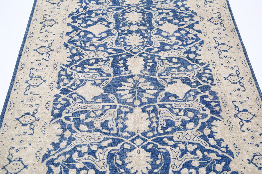 Hand Knotted Fine Serenity Wool Rug 4' 3" x 9' 11" - No. AT19734