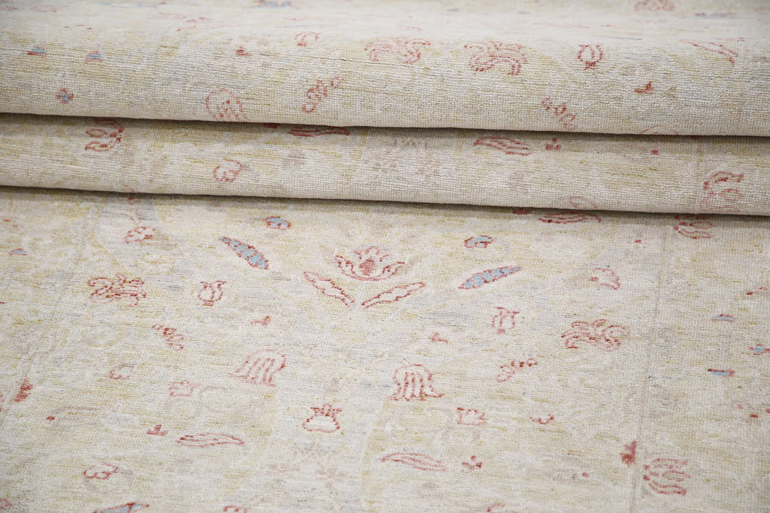 Hand Knotted Fine Serenity Wool Rug 3' 5" x 10' 6" - No. AT15604