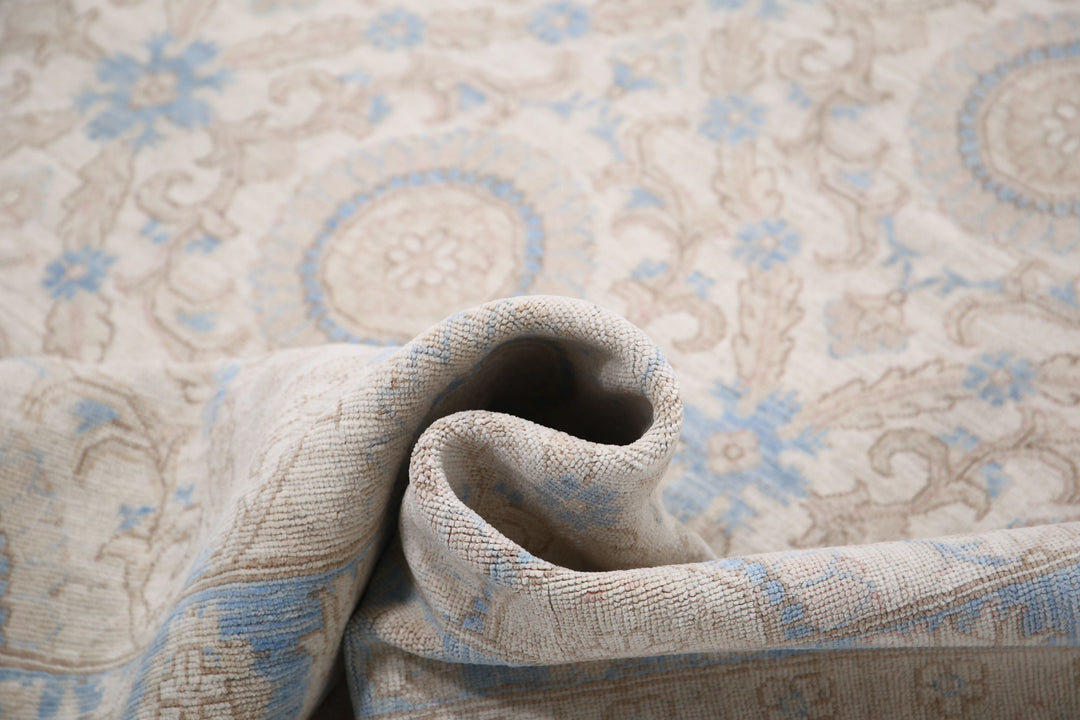 Hand Knotted Fine Serenity Wool Rug 6' 6" x 11' 0" - No. AT14519