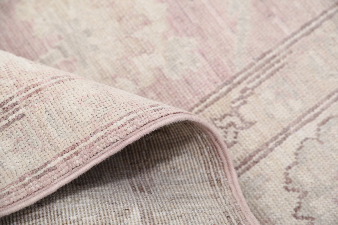 Hand Knotted Fine Serenity Wool Rug 6' 0" x 8' 10" - No. AT19652