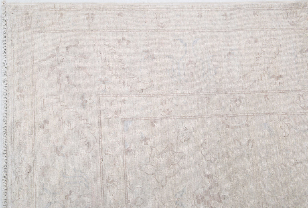 Hand Knotted Fine Serenity Wool Rug 6' 1" x 8' 4" - No. AT18645