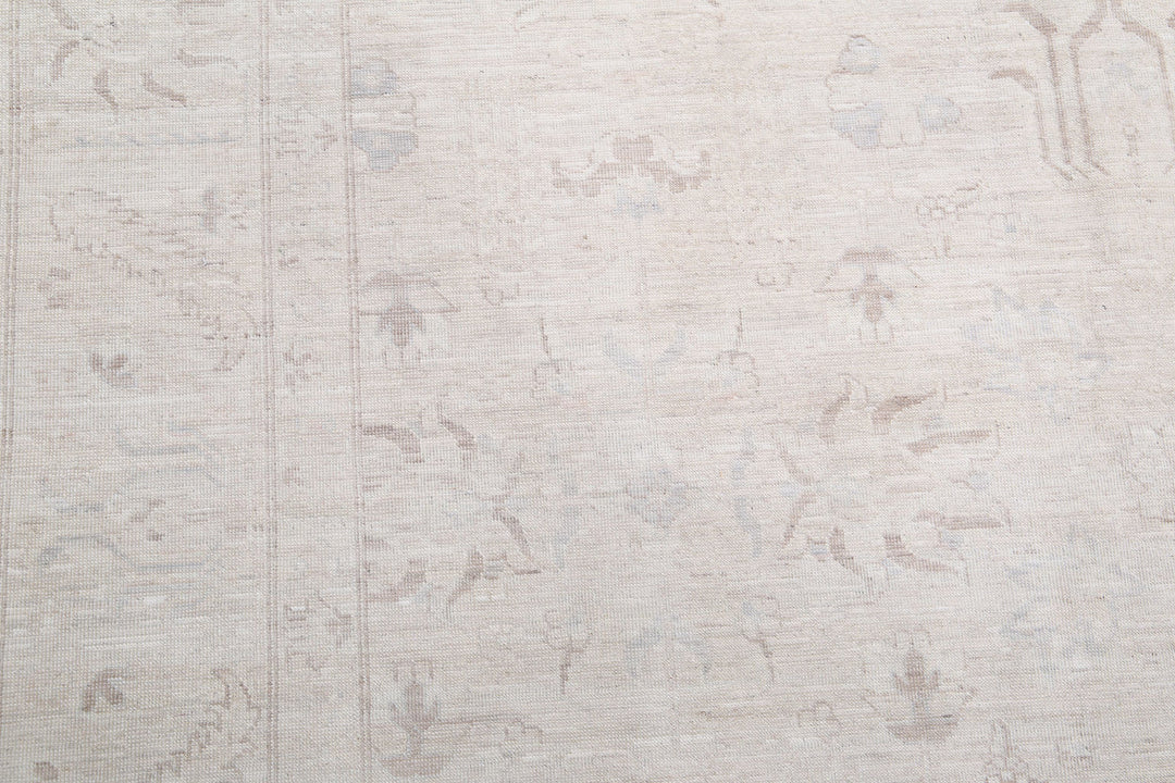 Hand Knotted Fine Serenity Wool Rug 6' 1" x 8' 4" - No. AT18645